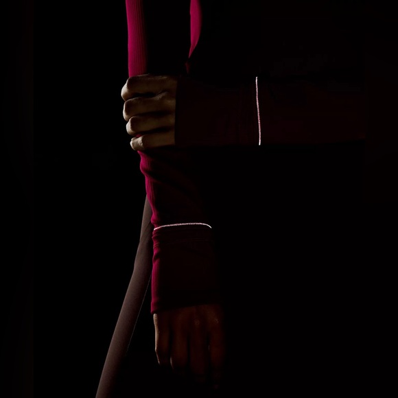 It's Rulu Ribbed Cropped Half Zip
Updated - Picture 9 of 10